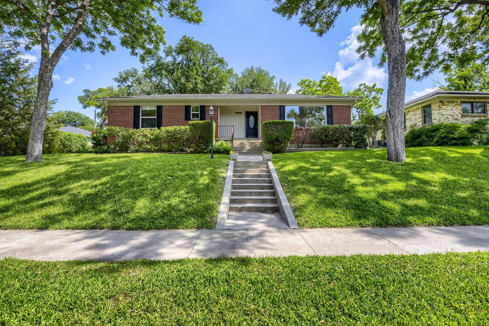 Lippitt Ave, Dallas, TX 75218