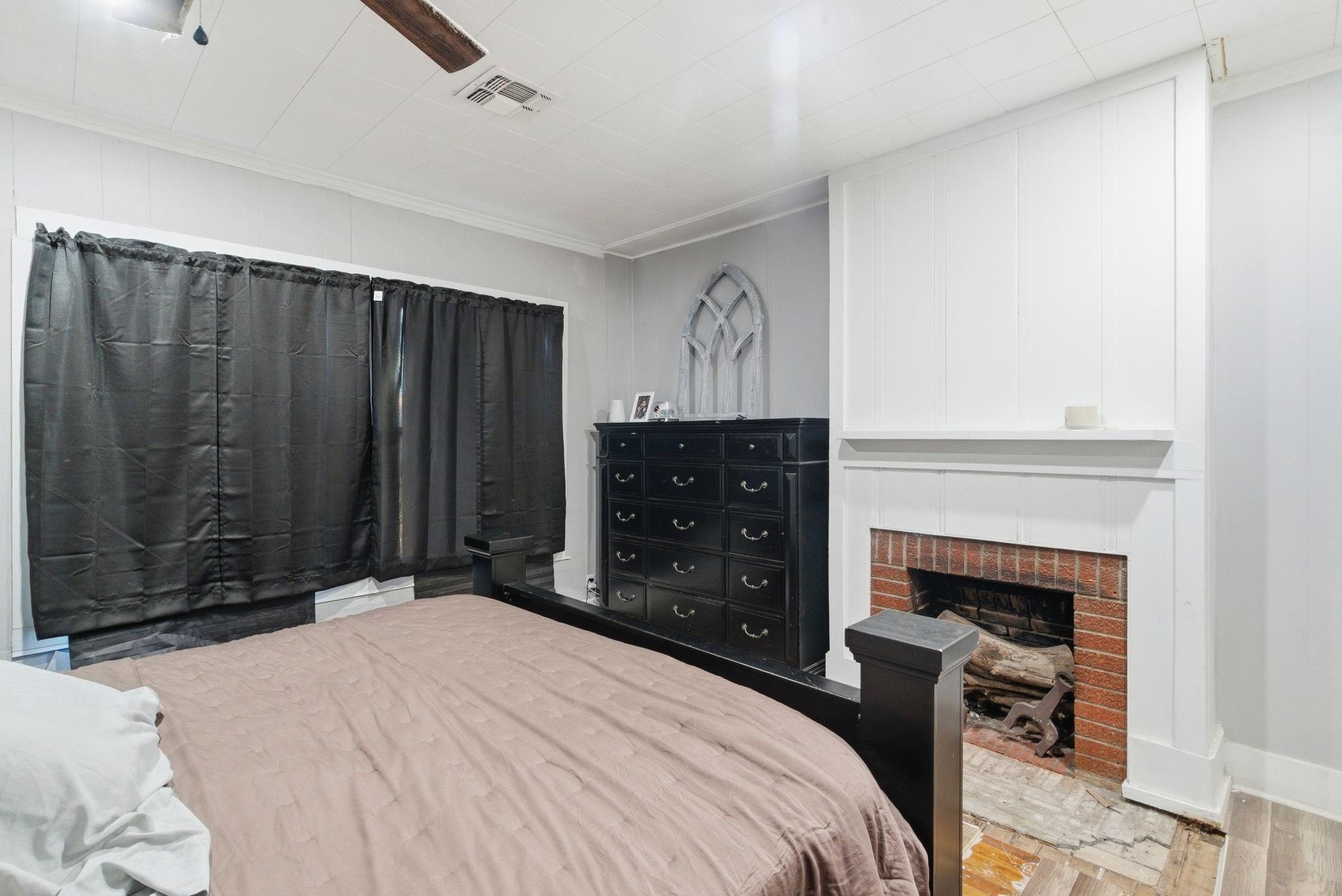 4th St, Graham, TX 76450
