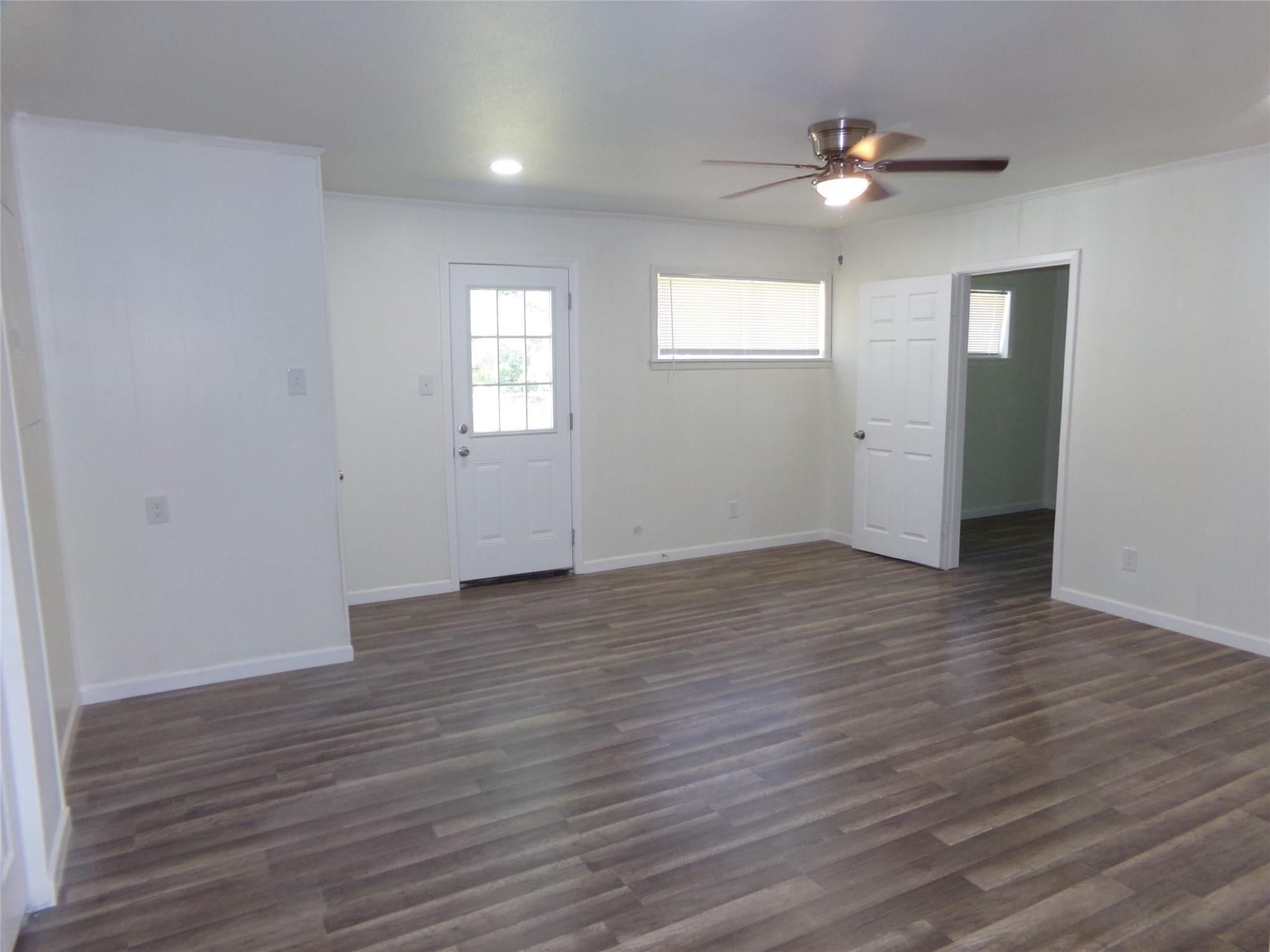 Texas Dr, Dallas, TX 75211