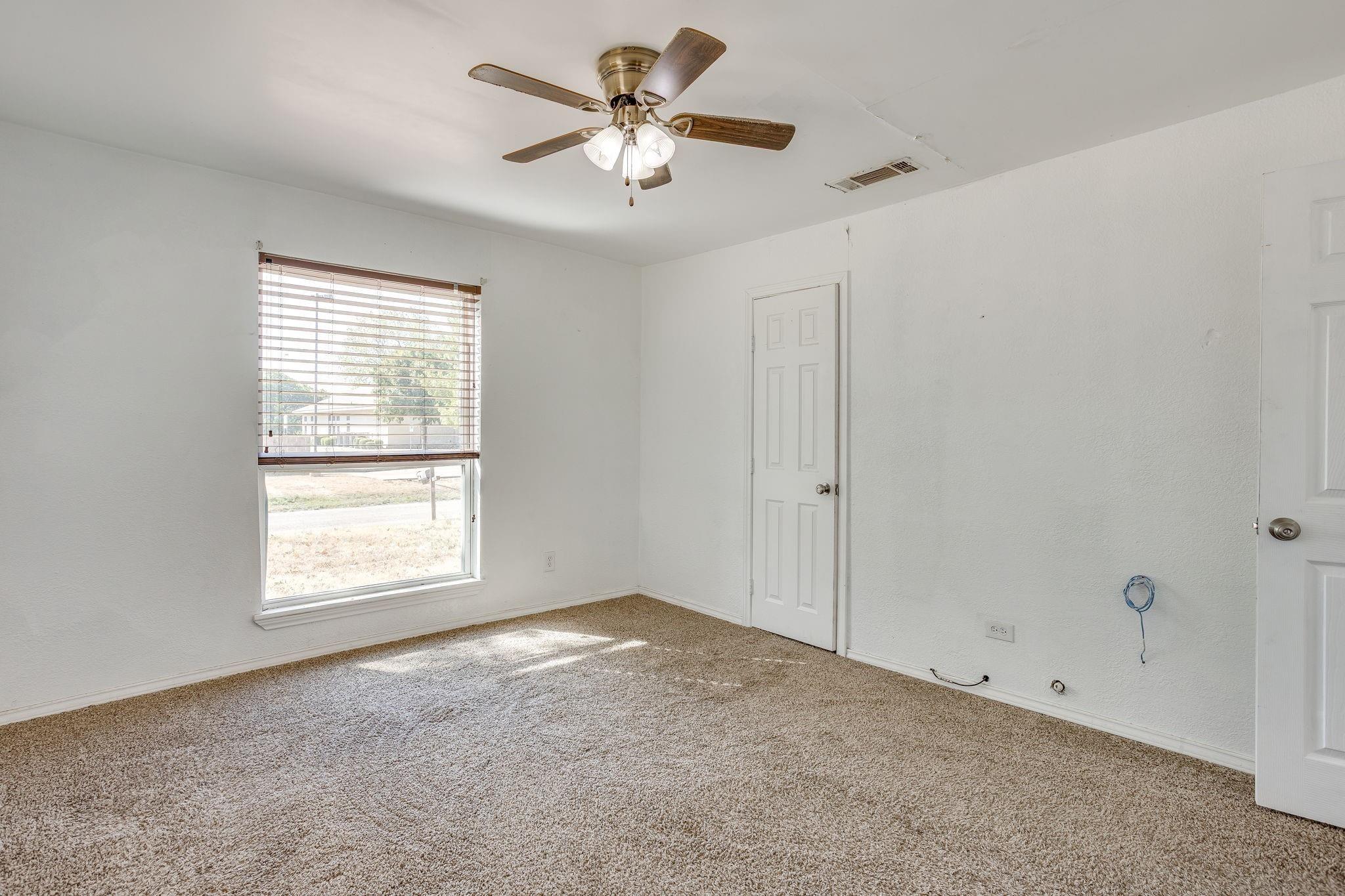 Bales St, Cleburne, TX 76033