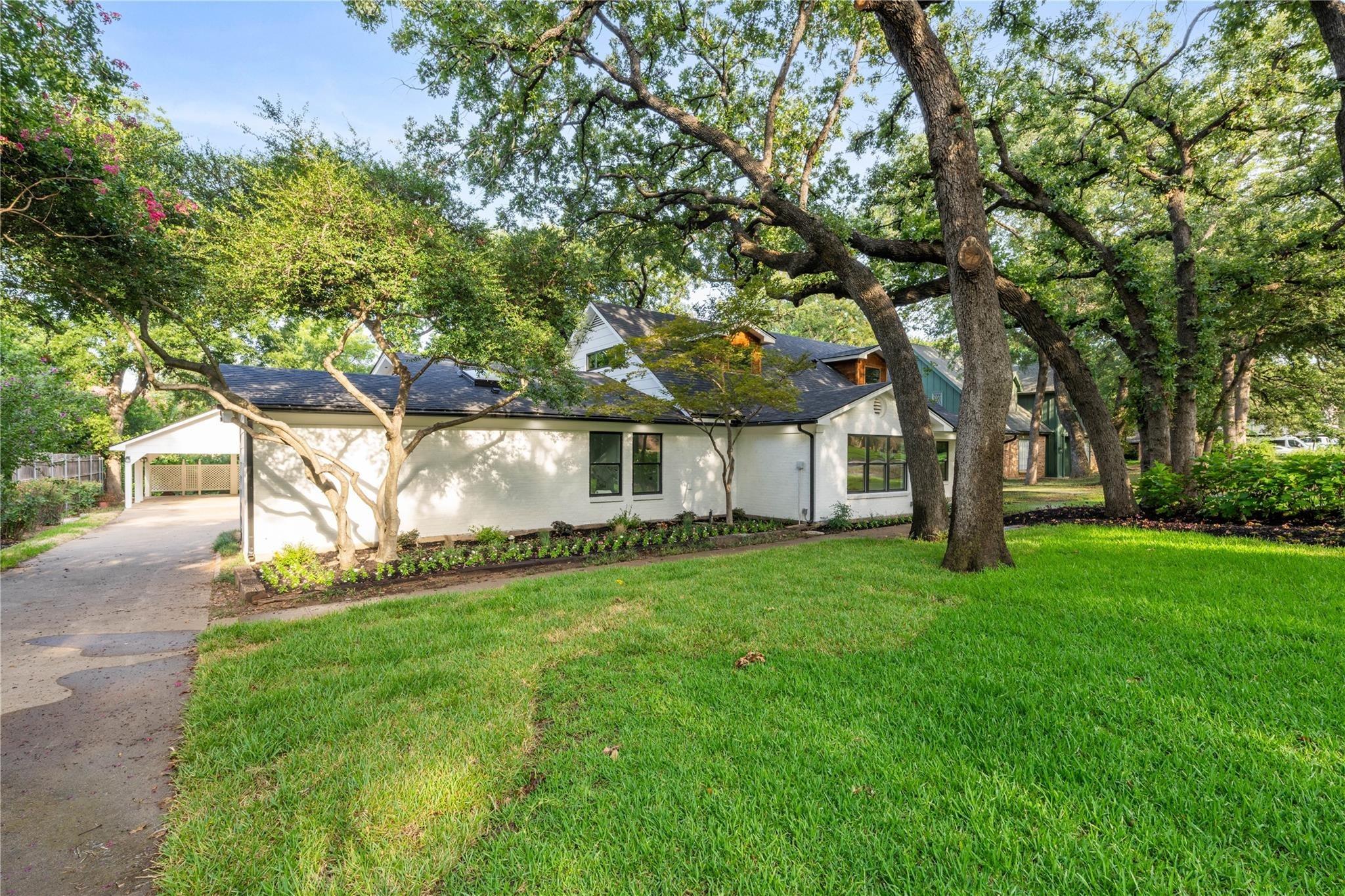 Shady Valley Dr, Arlington, TX 76013
