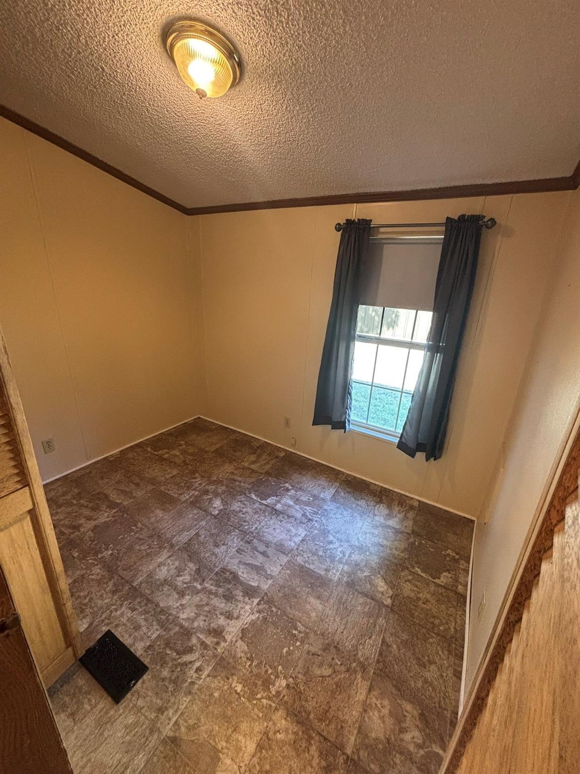 Oak St, Nocona, TX 76255