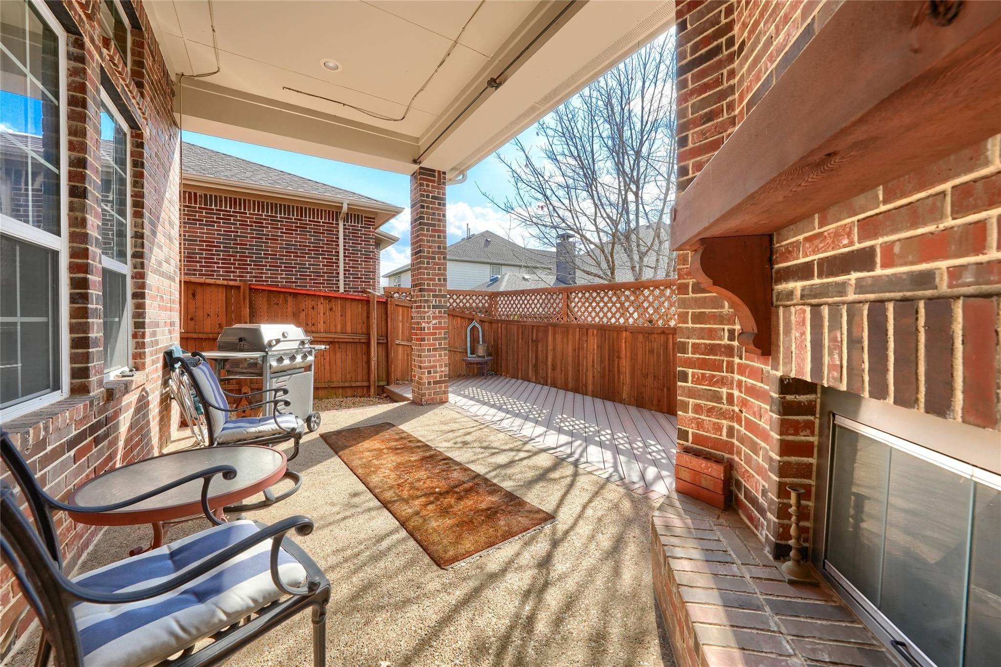 Dujon Ln, Dallas, TX 75218