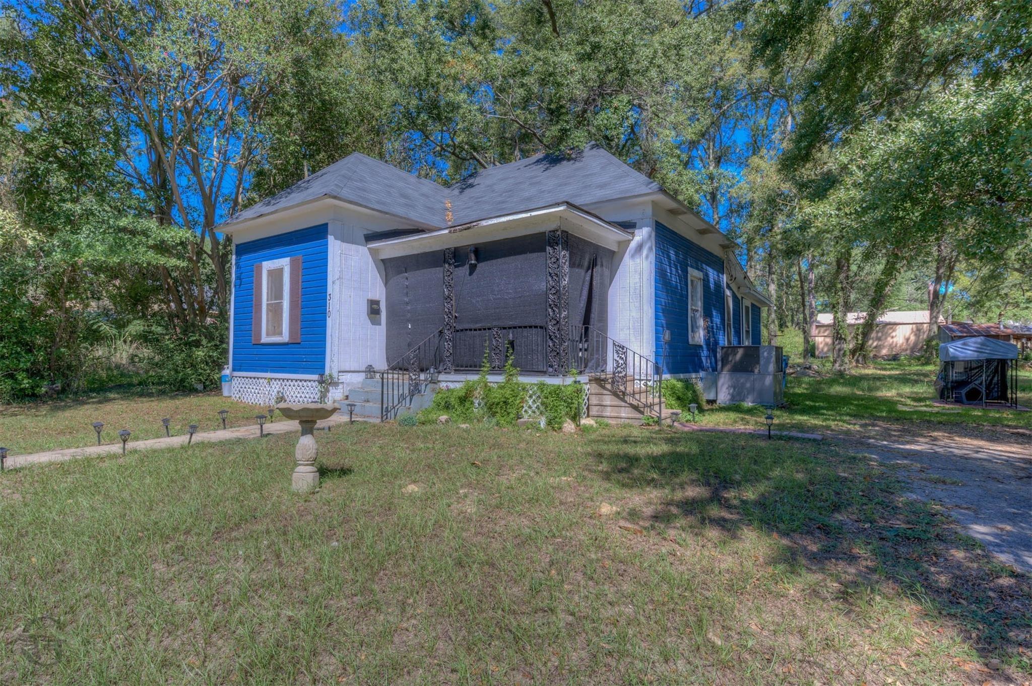 W Tennessee Ave, Vivian, LA 71082
