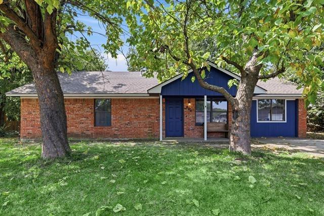 Jackilu St, Sanger, TX 76266