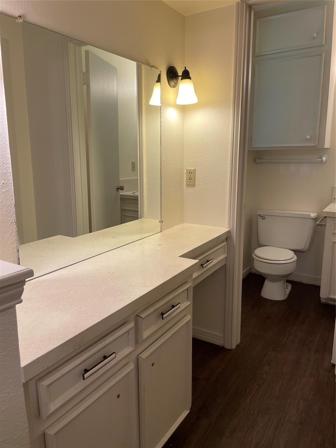 Evelyn St, Desoto, TX 75115