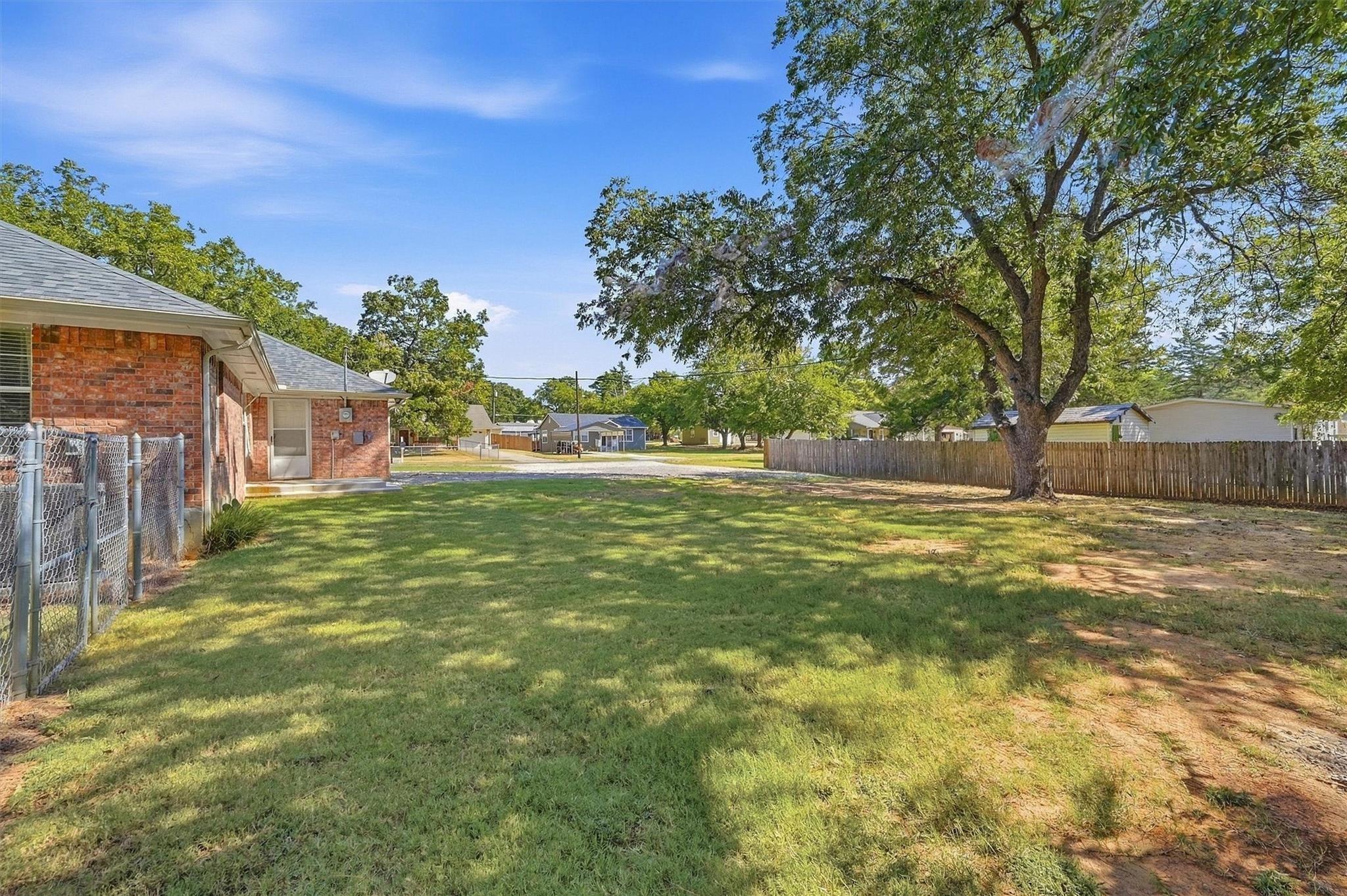 Graves Cir, Pottsboro, TX 75076