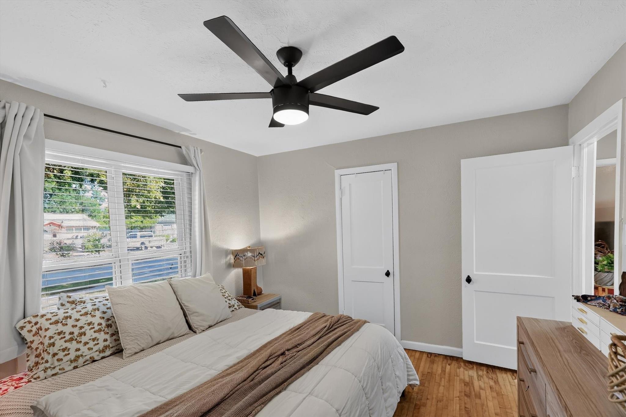 Dawn Dr, Dallas, TX 75228