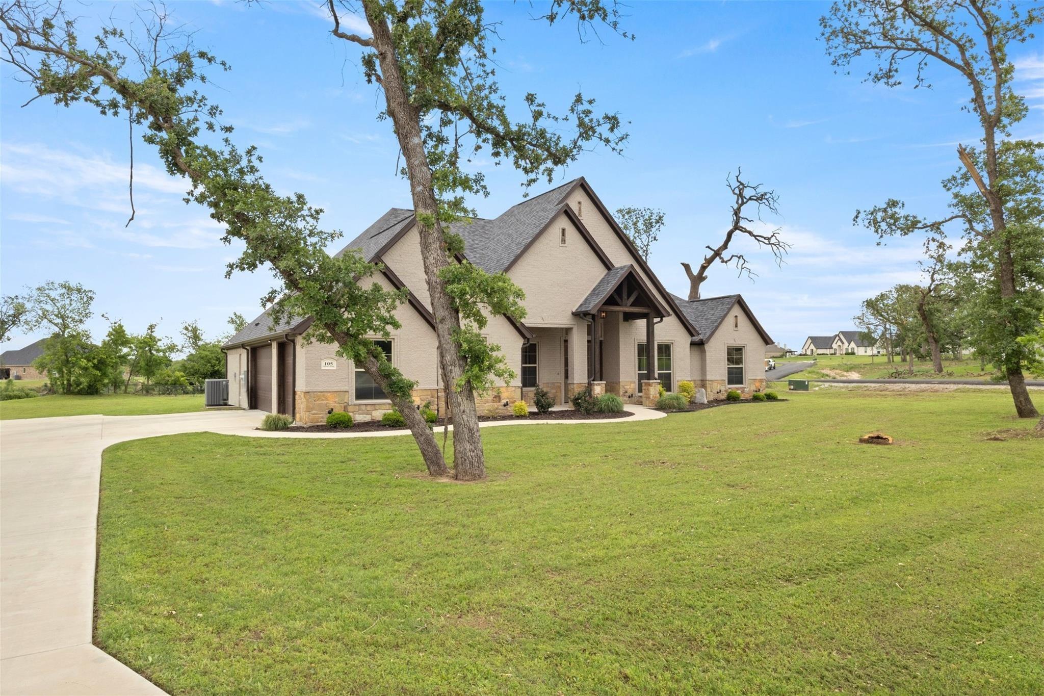 Clayton Xing, Springtown, TX 76082