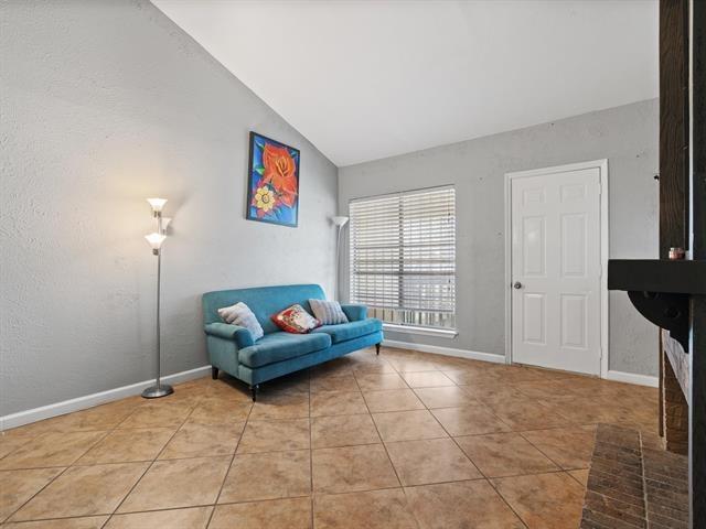 Fair Oaks Ave, Dallas, TX 75231