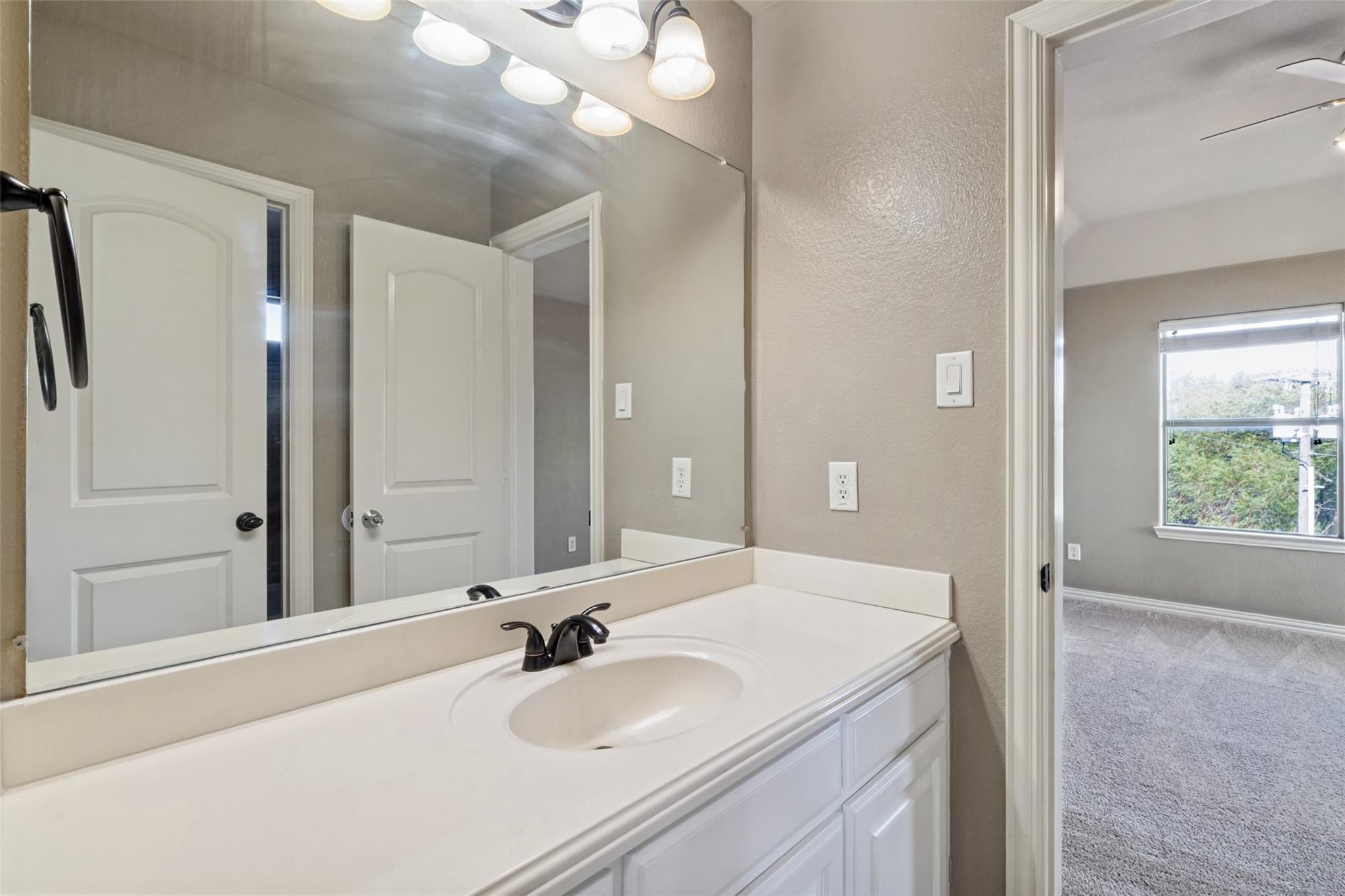 Crestmoor Ln, Sachse, TX 75048