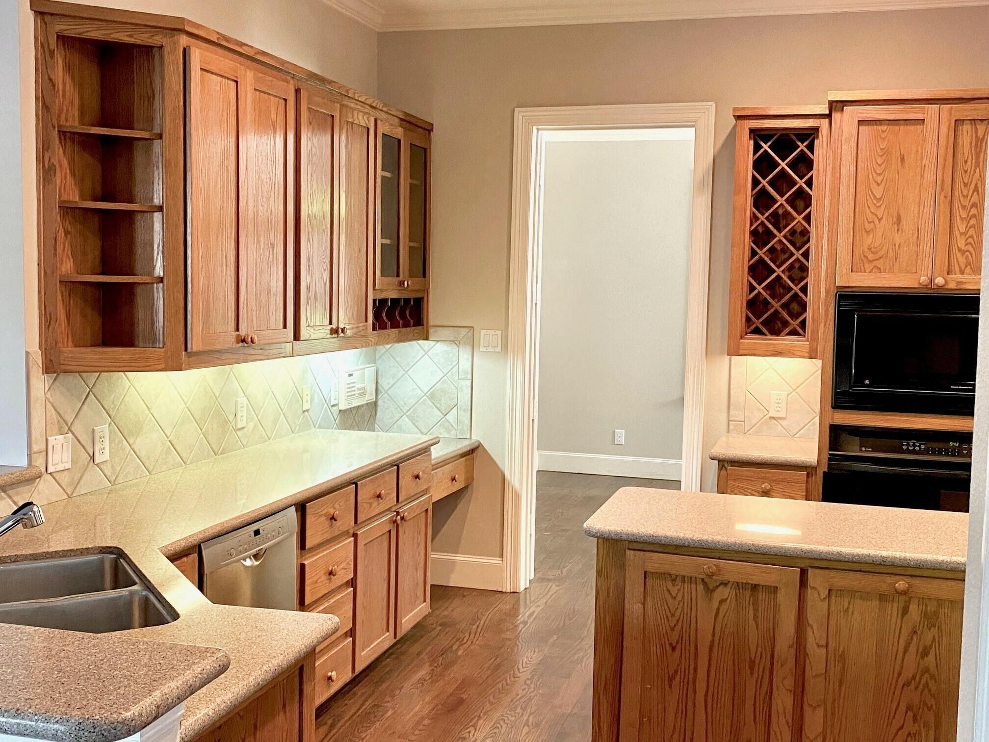 Tulip Dr, Richardson, TX 75082