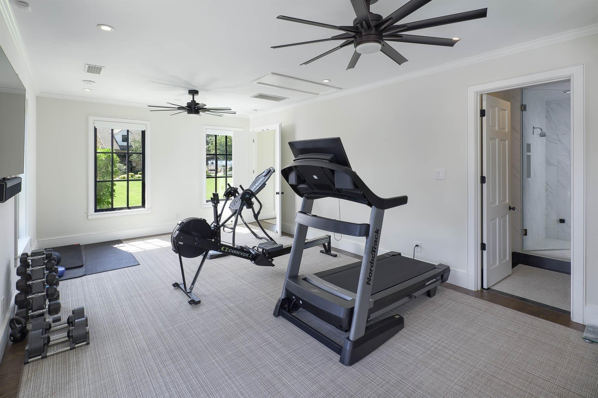 Isabella Ln, Dallas, TX 75229