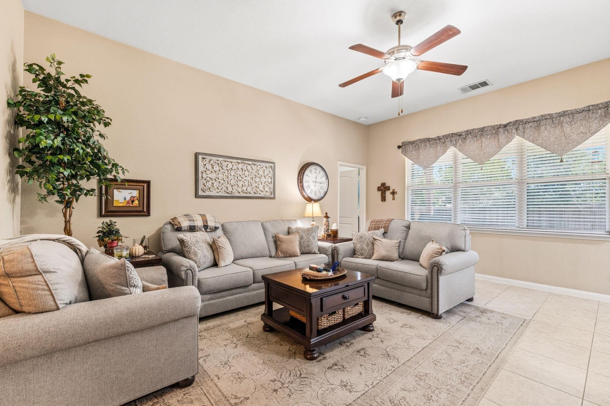 Olive Ln, Anna, TX 75409