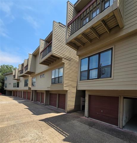 Skillman St, Dallas, TX 75231