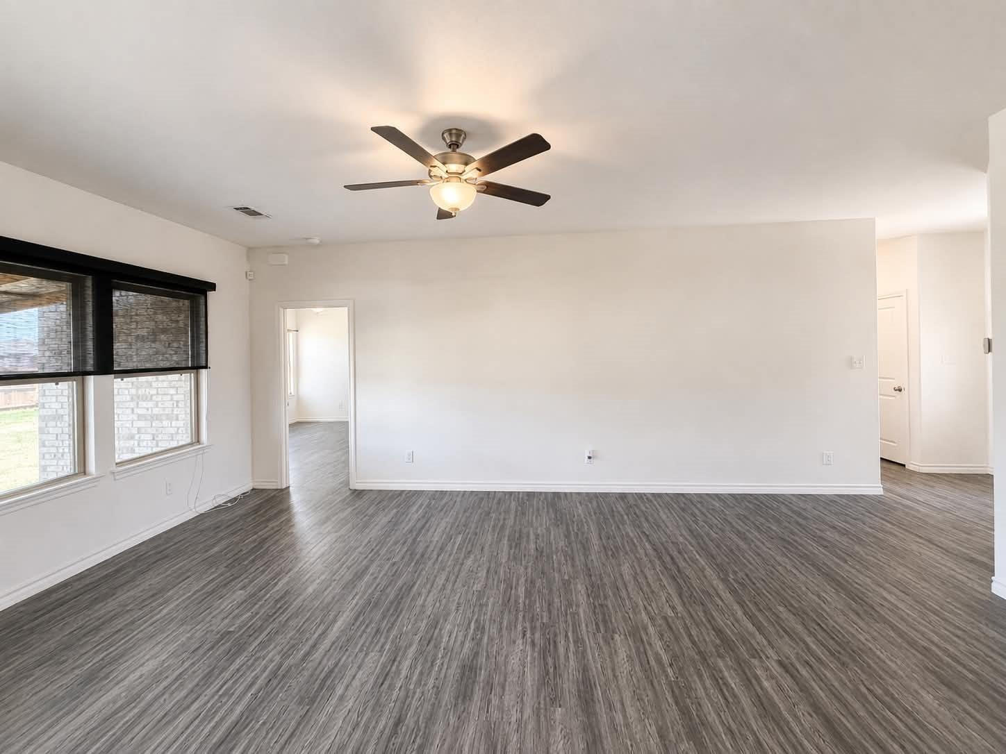 Emma Ln, Mabank, TX 75147