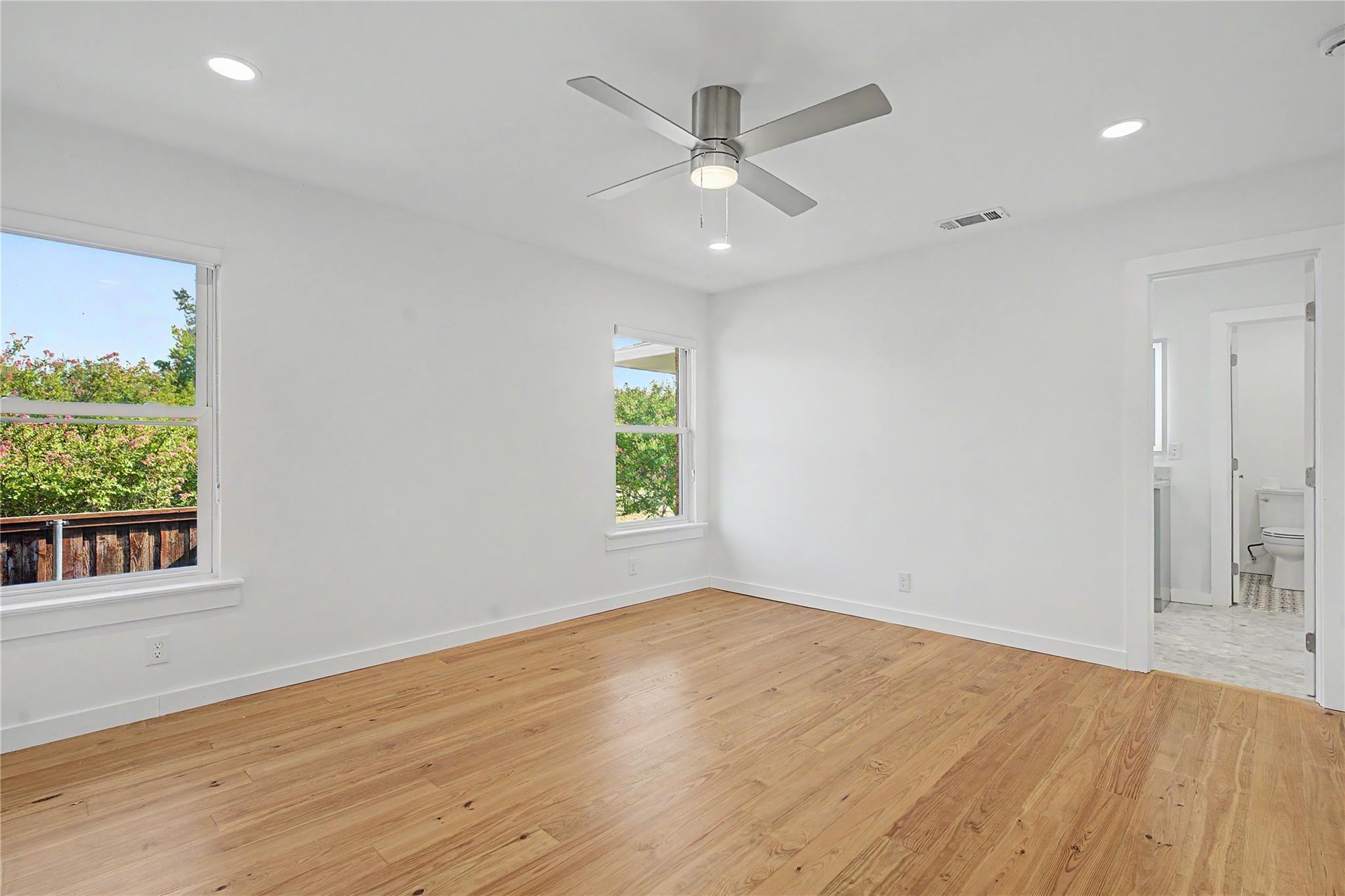 S Plymouth Rd, Dallas, TX 75211