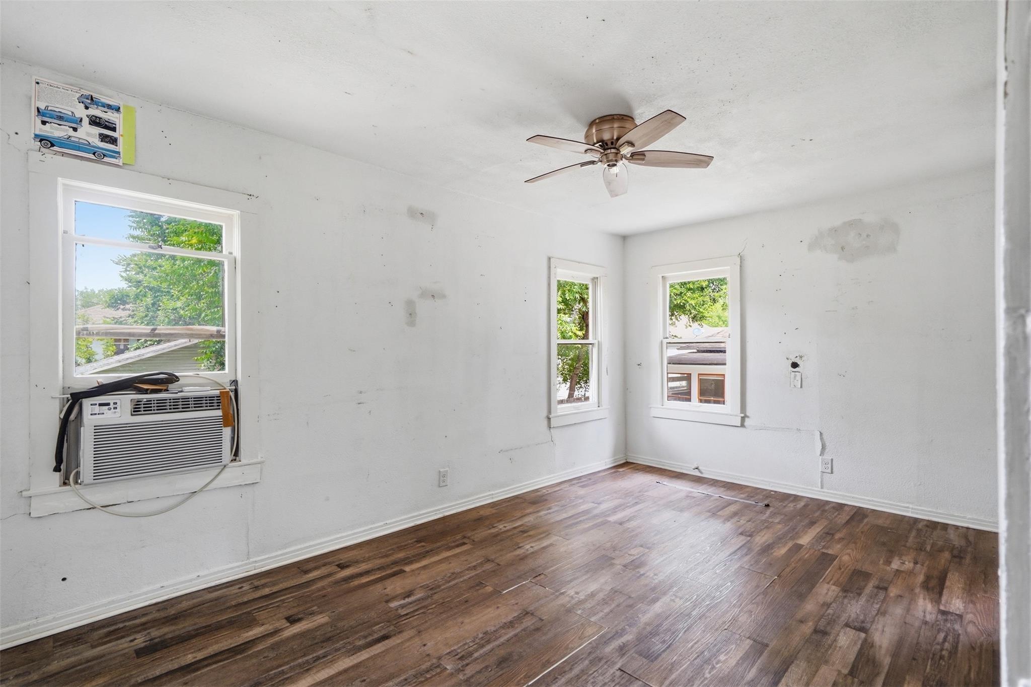 5th Ave, Fort Worth, TX 76110