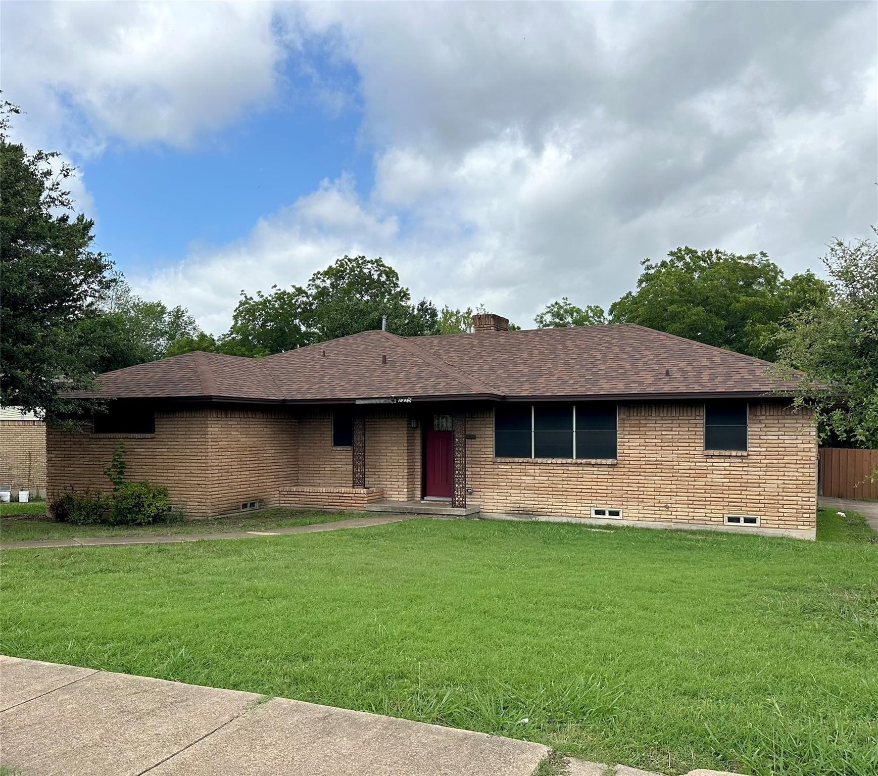 Willow Creek Dr, Lancaster, TX 75146