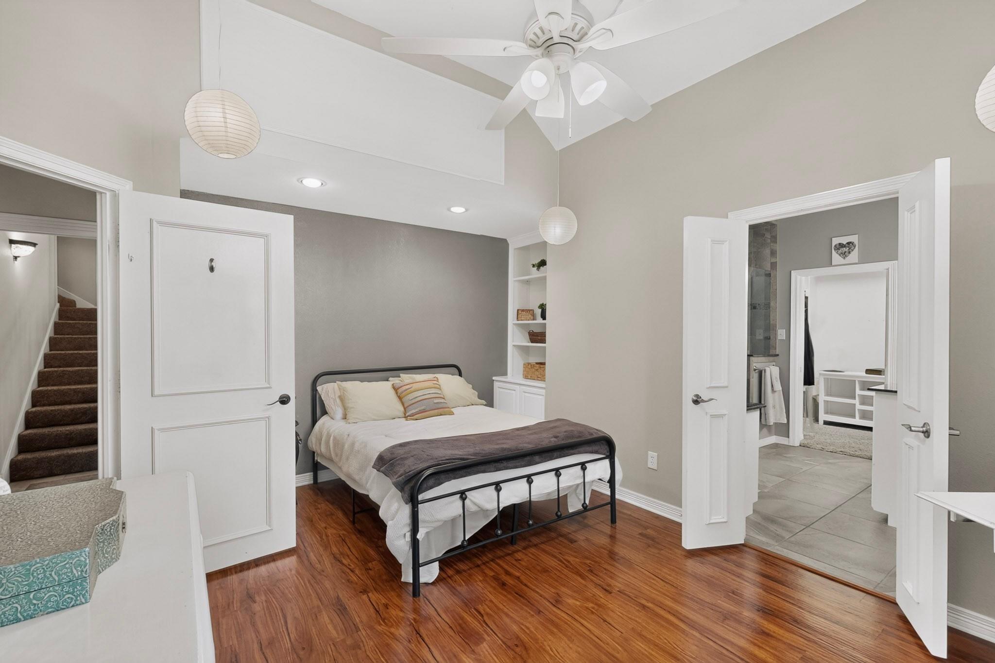 Inverrary Dr, Ennis, TX 75119