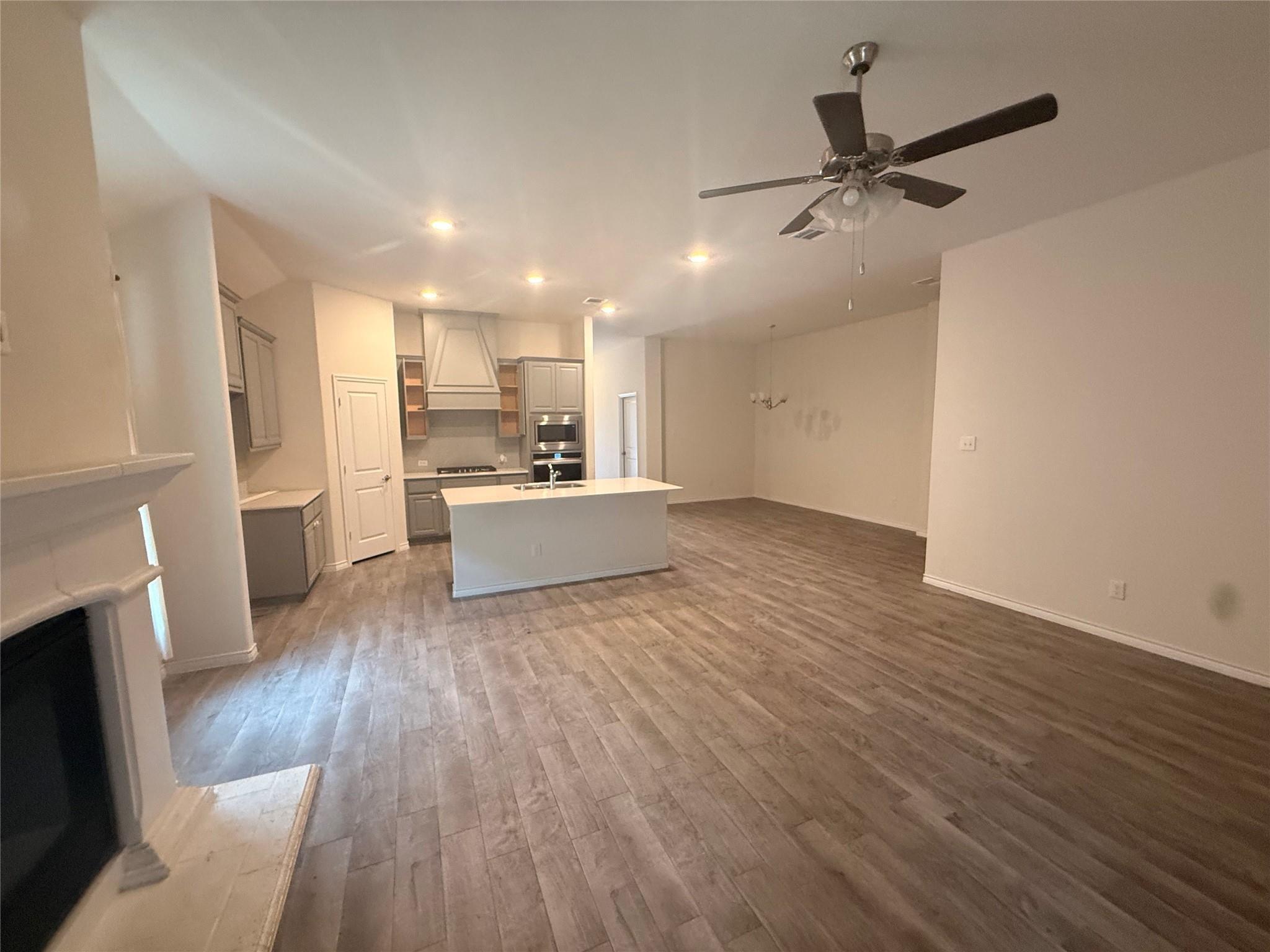 Ellinger Dr, Forney, TX 75126
