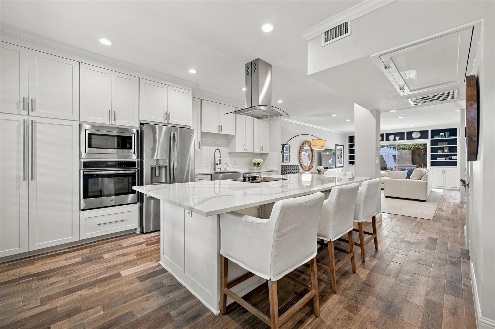 W Northwest Hwy, Dallas, TX 75225