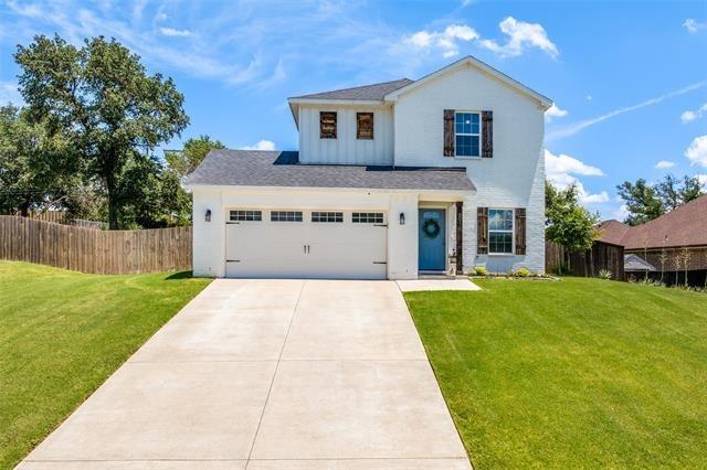 Holt St, Lakeside, TX 76135