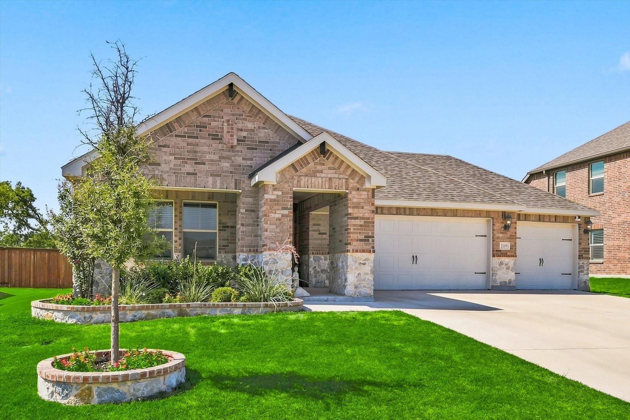 Draco Dr, Haslet, TX 76052