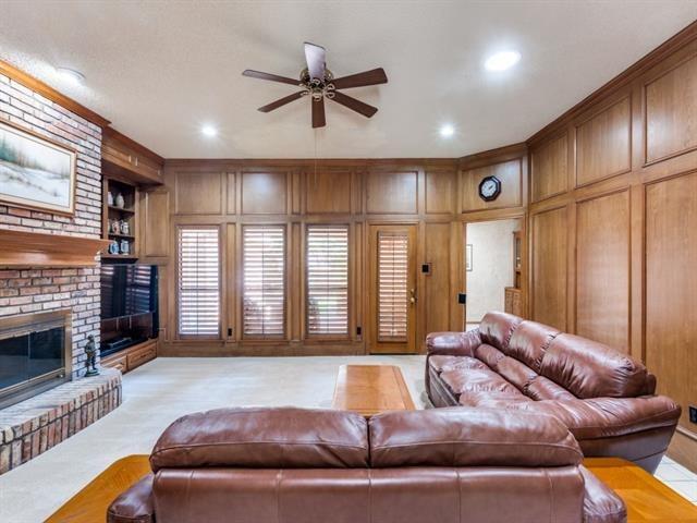 Capitol Hill Dr, Arlington, TX 76017