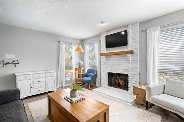 Holly Hill Dr, Dallas, TX 75231