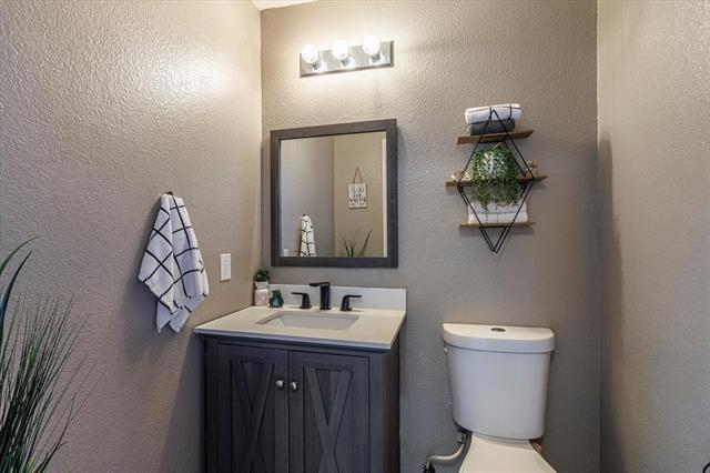 Rocky Ct, Fort Worth, TX 76123