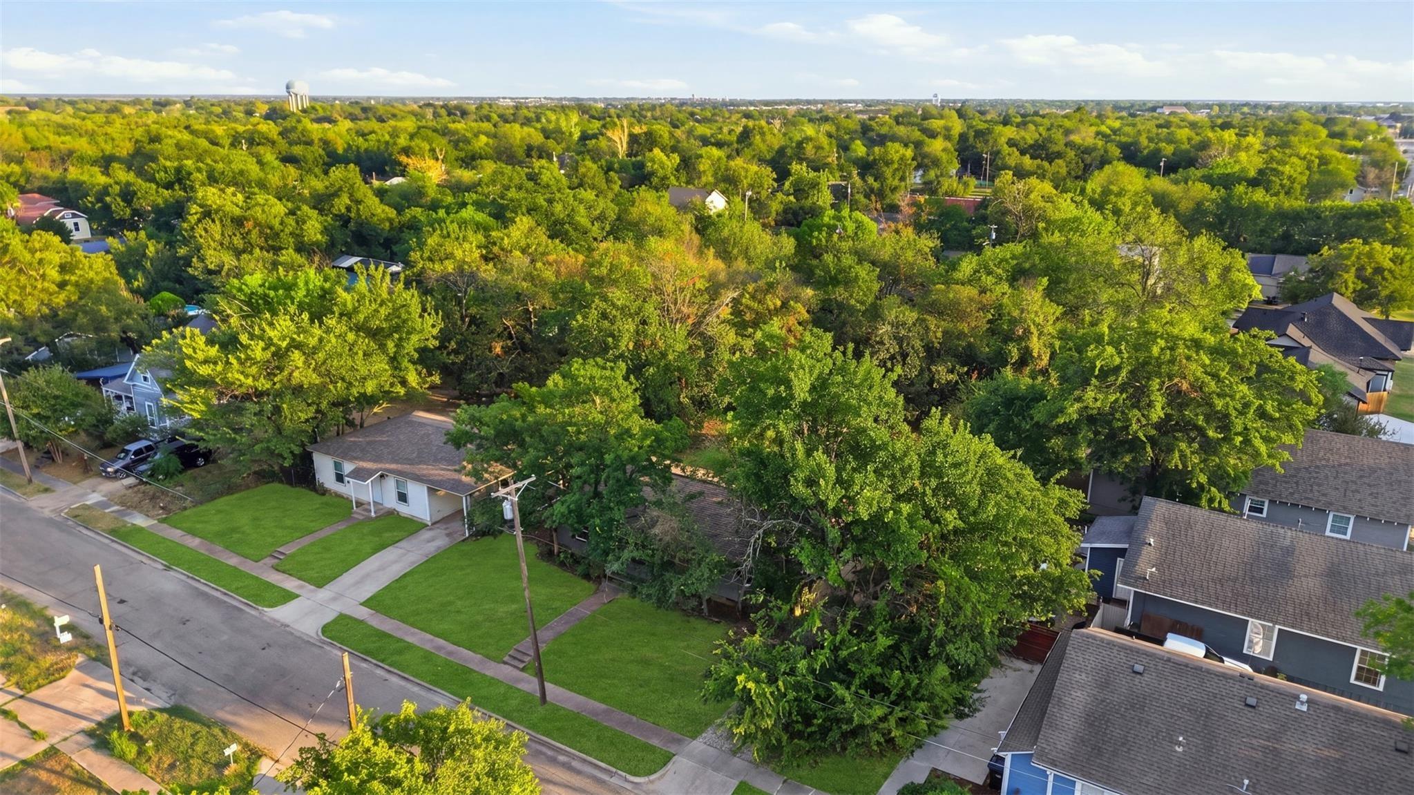 Pickett St, Greenville, TX 75401