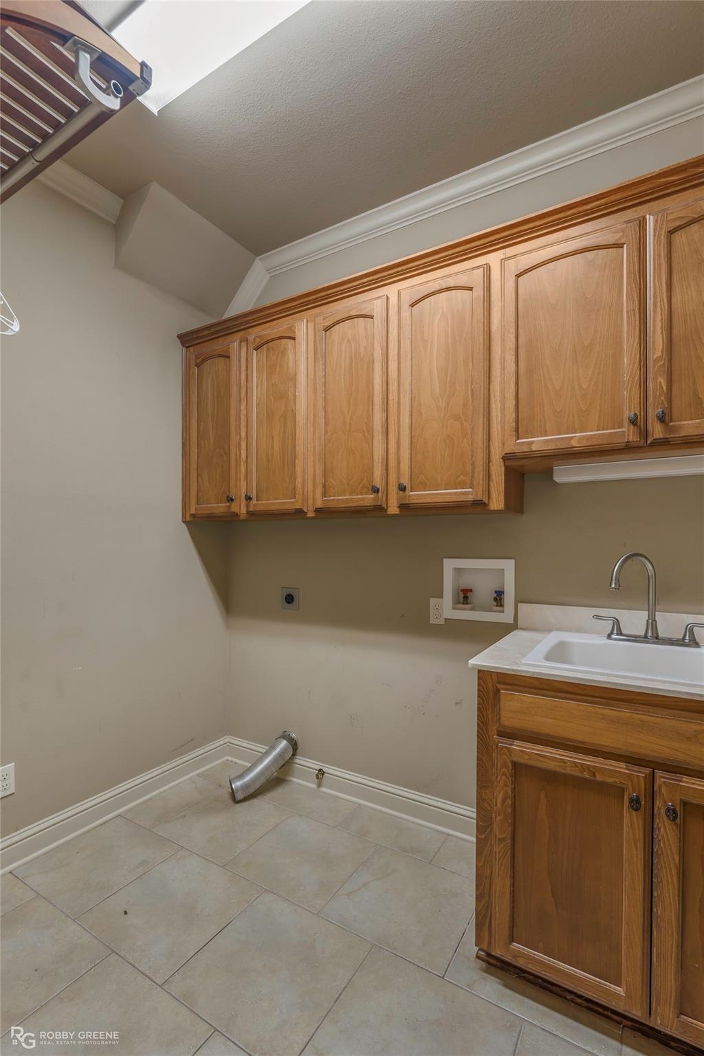 Glenshire Dr, Bossier City, LA 71111