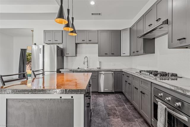 Pine Chase St, Van, TX 75790