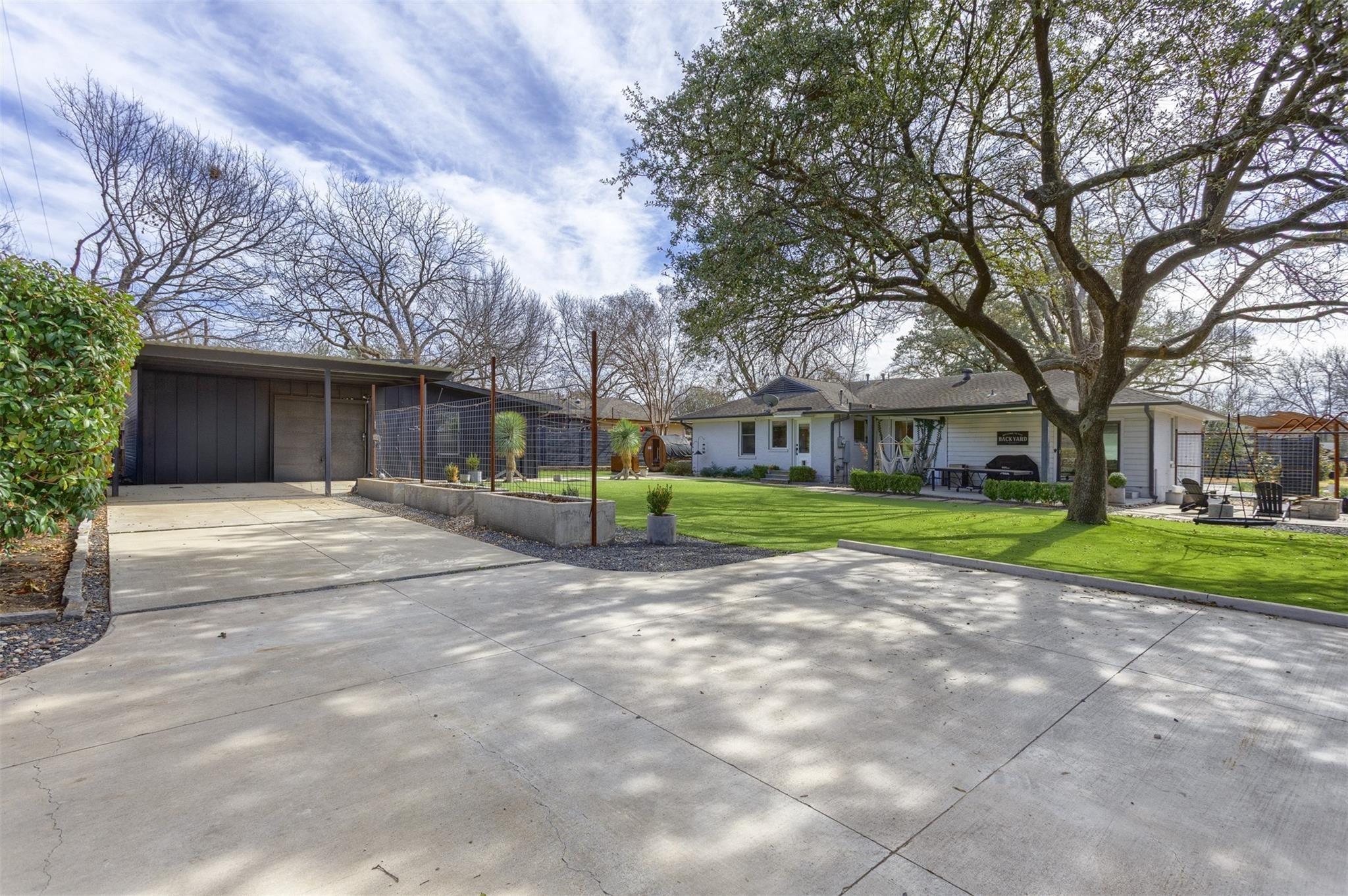 Carol St, Mckinney, TX 75069