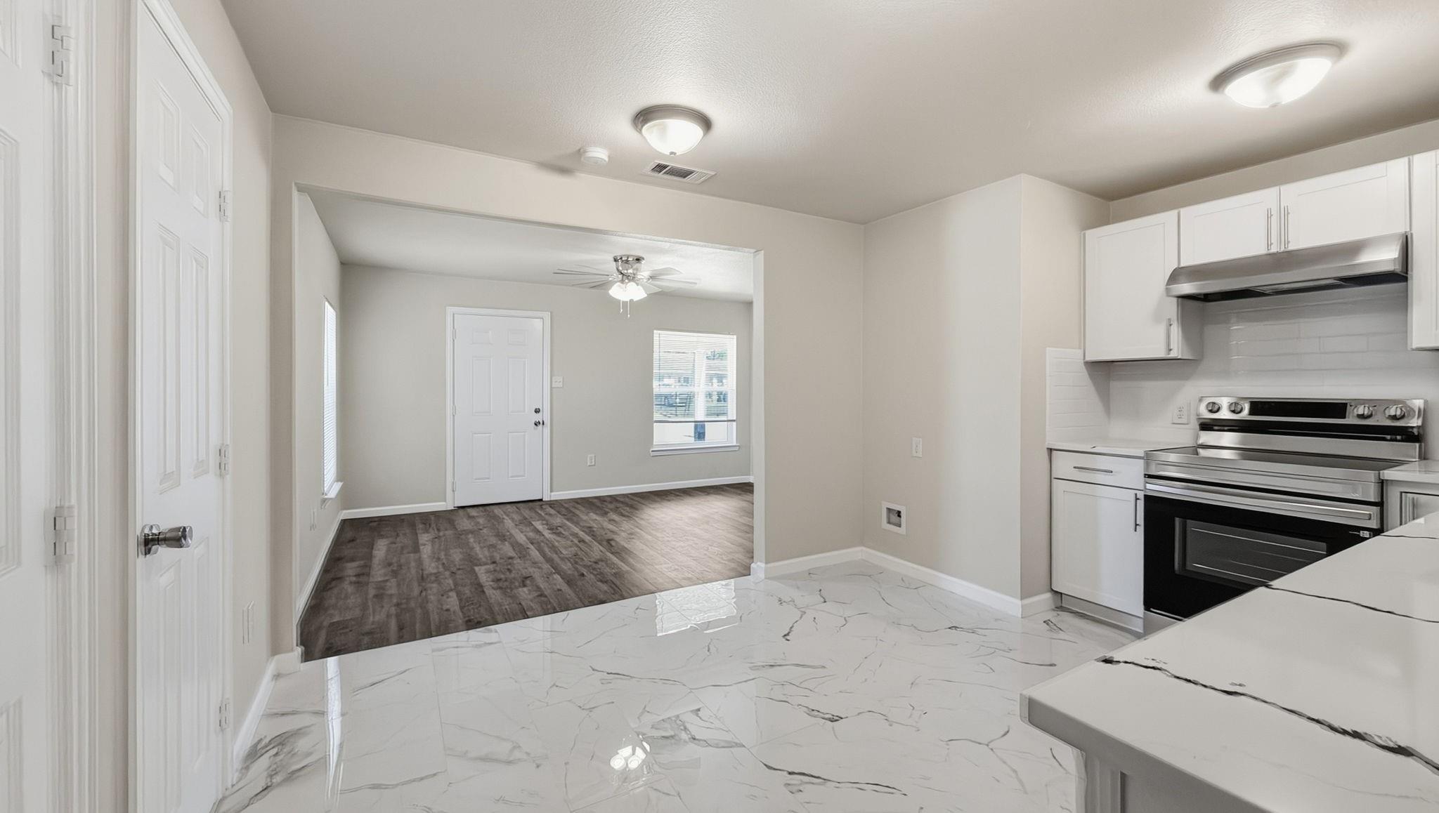 Dallas Ave, Fort Worth, TX 76112