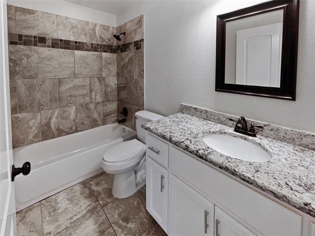Halifax Cir, Palmer, TX 75152