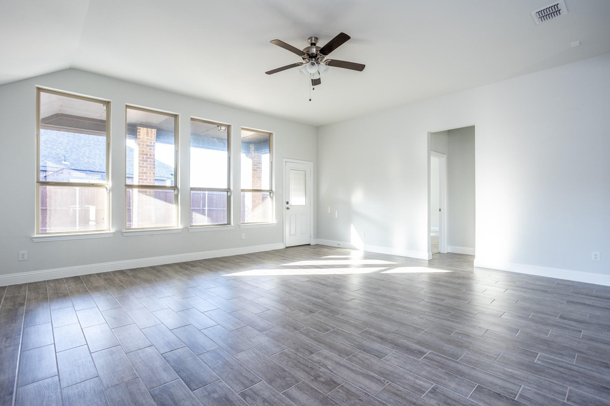 Sycamore St, Mesquite, TX 75181