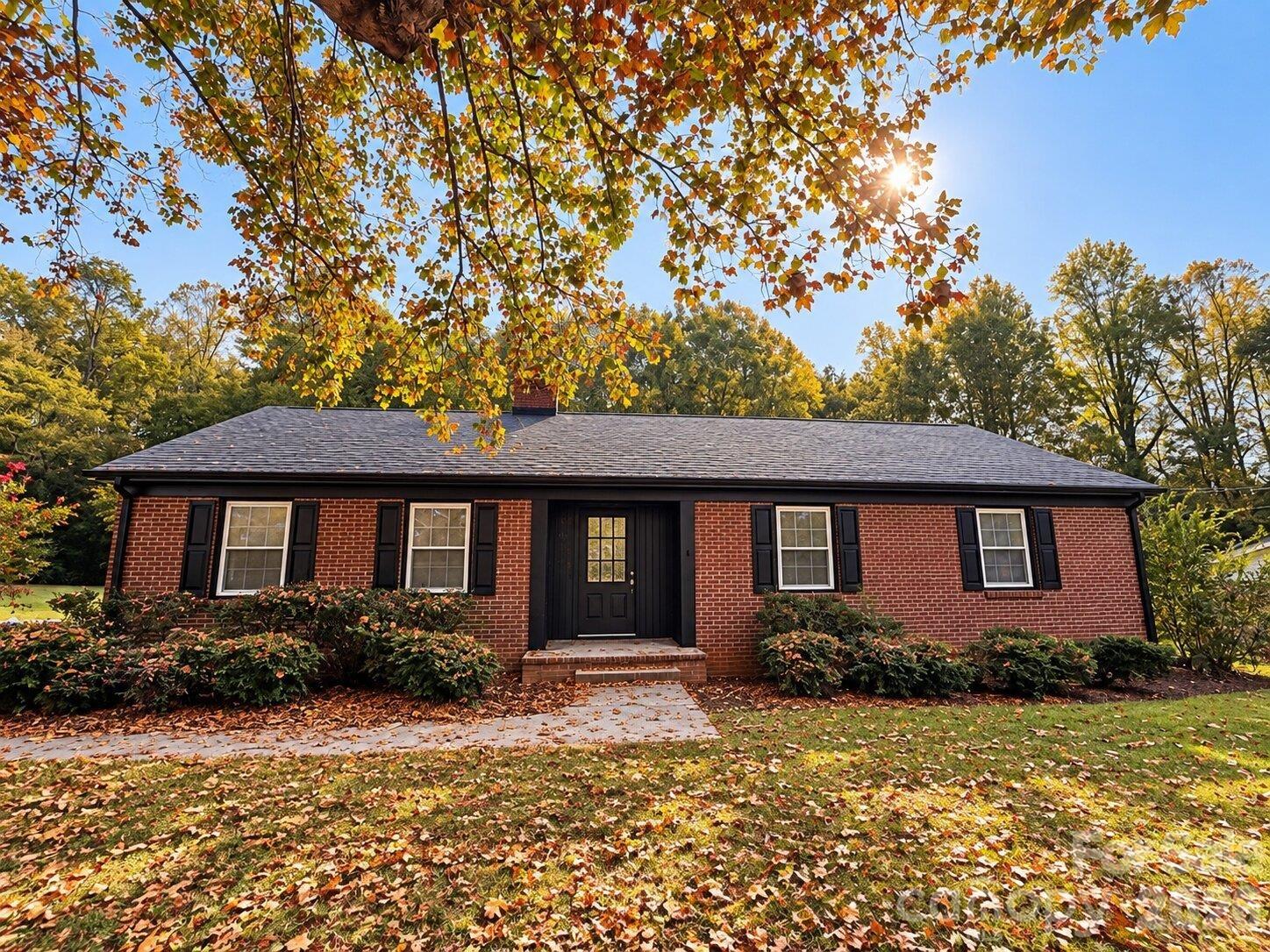 28th St Ne, Hickory, NC 28601