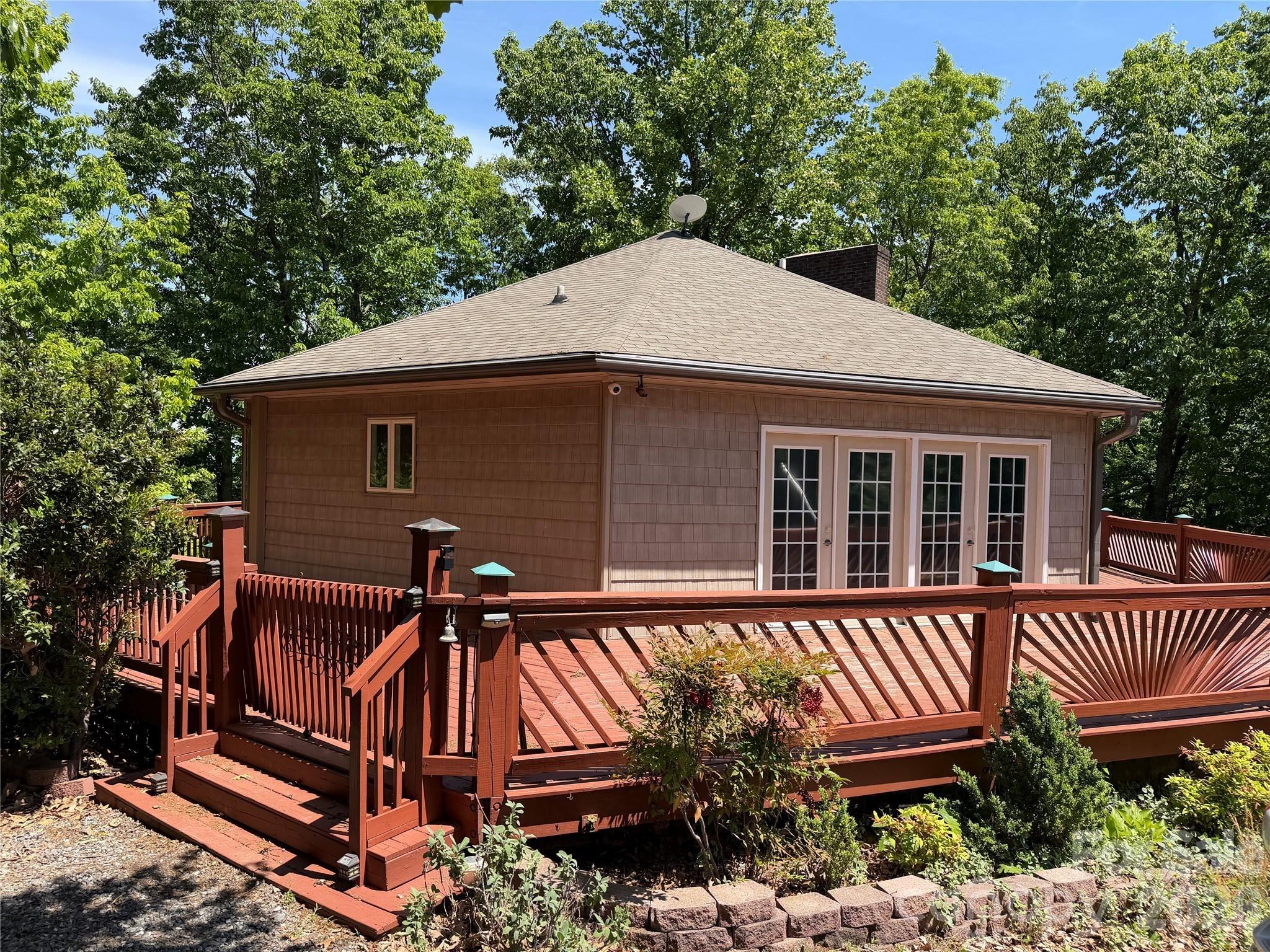 Holly Rd, Connelly Springs, NC 28612