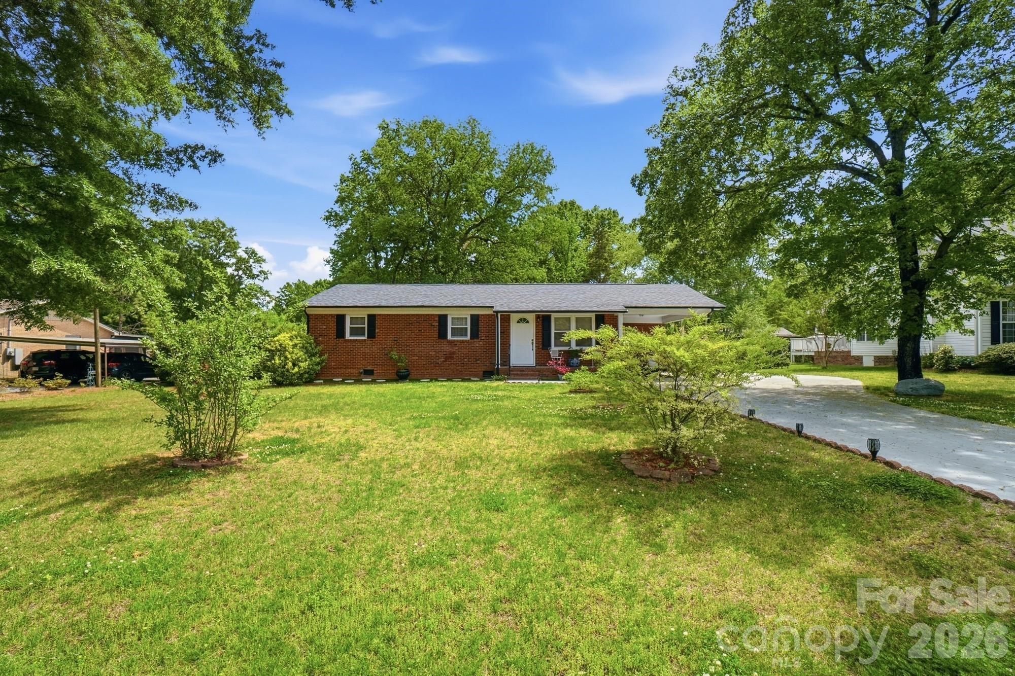Autumn Dr, Harrisburg, NC 28075