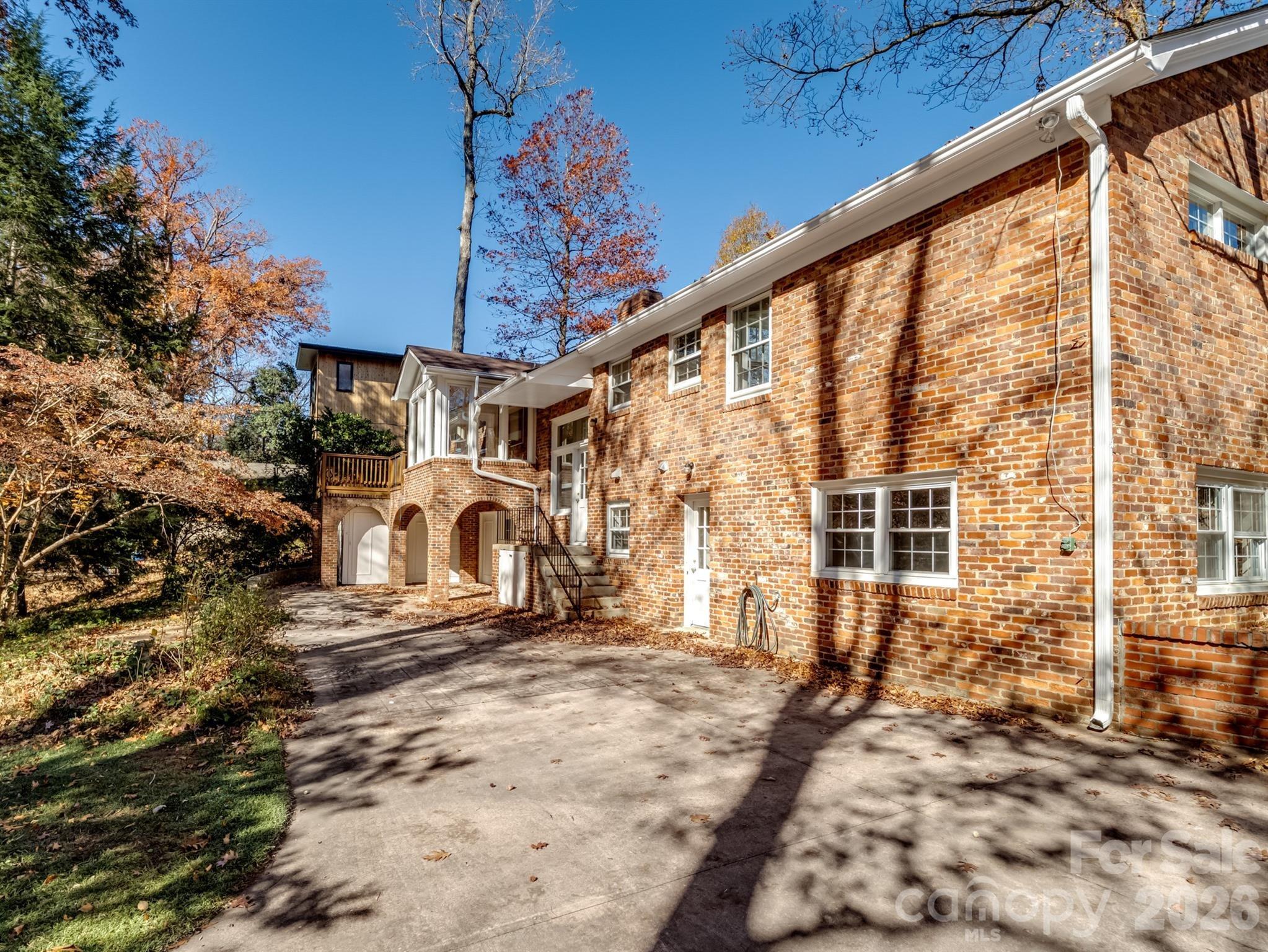 Sagamore Rd, Charlotte, NC 28209