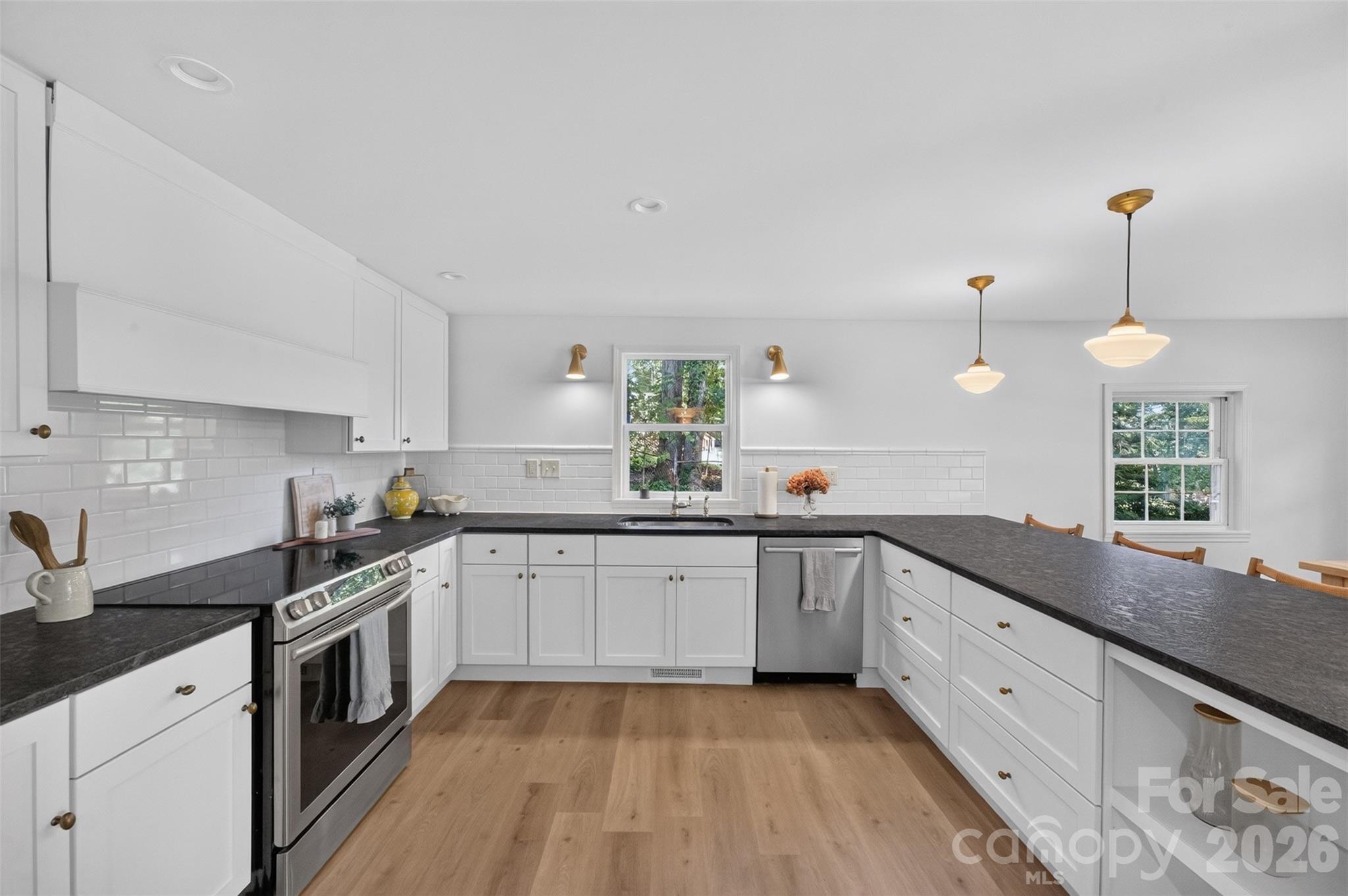 Cascade St, Terrell, NC 28682