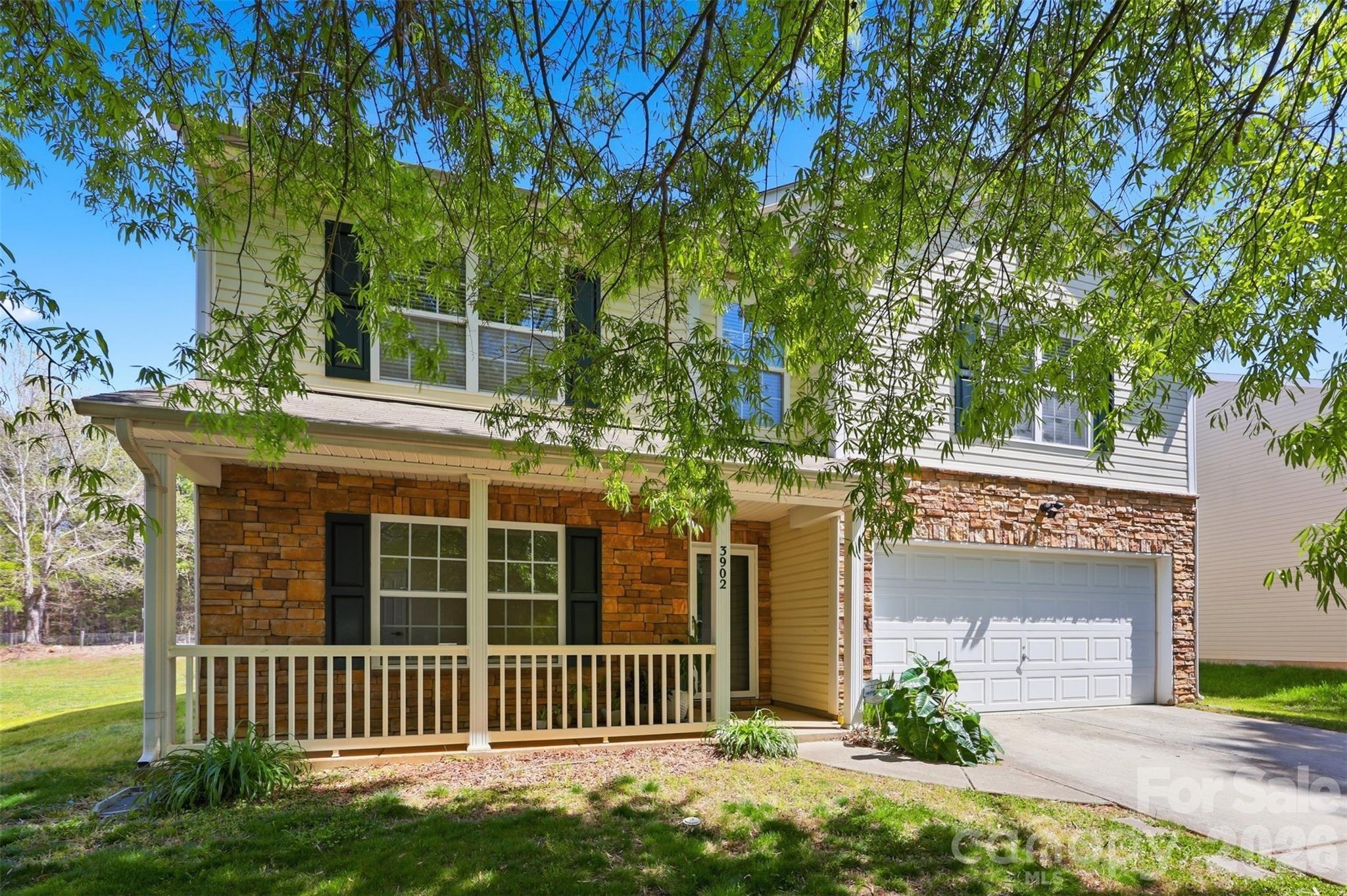 Larkhaven Village Dr, Charlotte, NC 28215