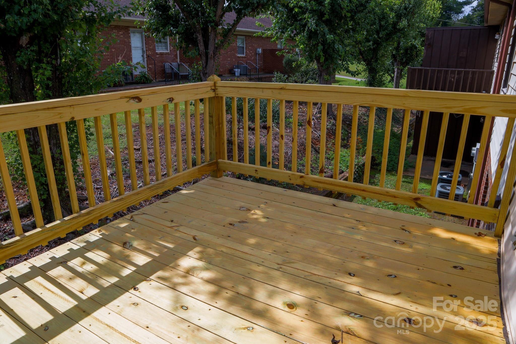 12th St Sw, Hickory, NC 28602
