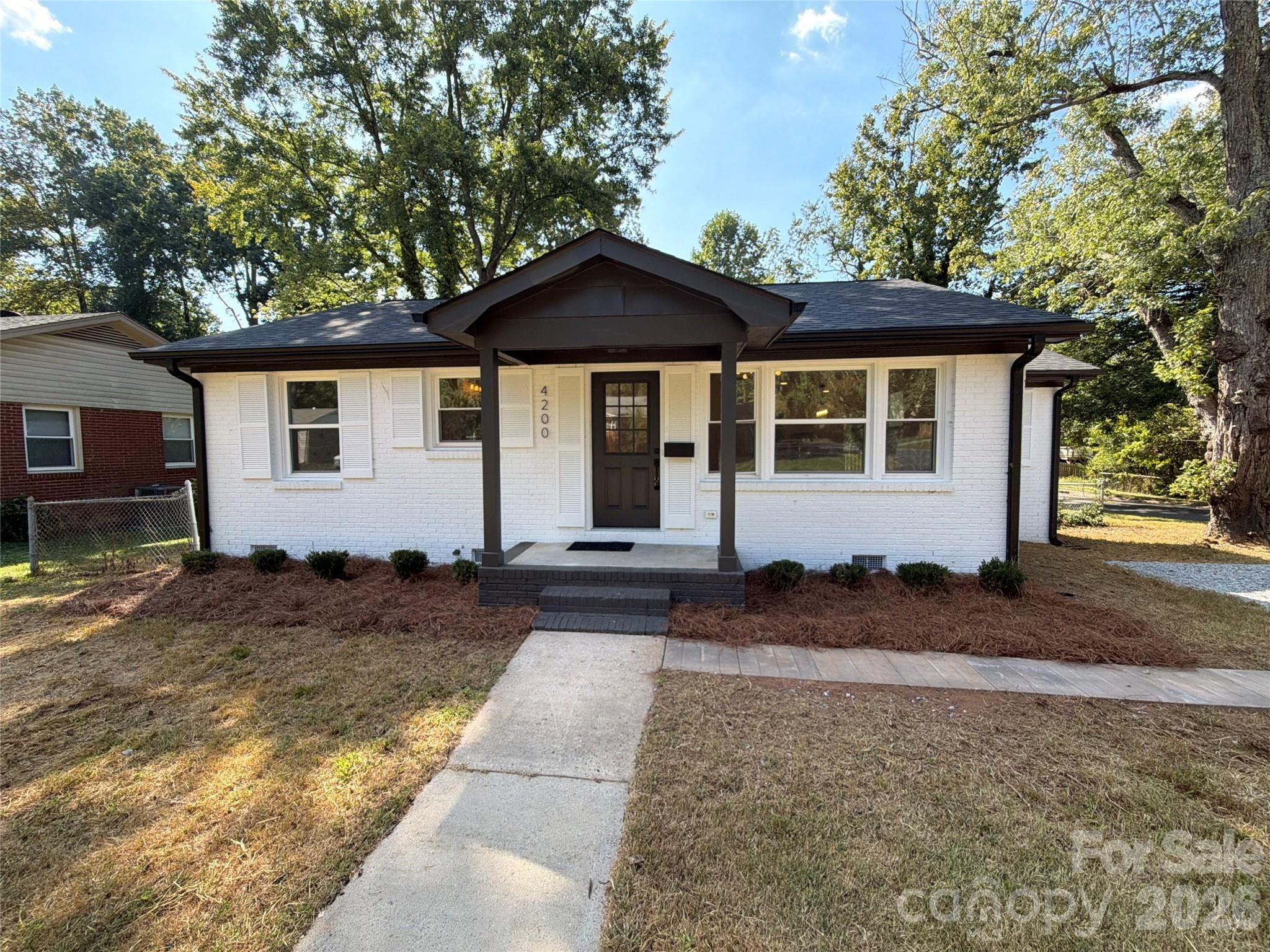 Abbeydale Dr, Charlotte, NC 28205