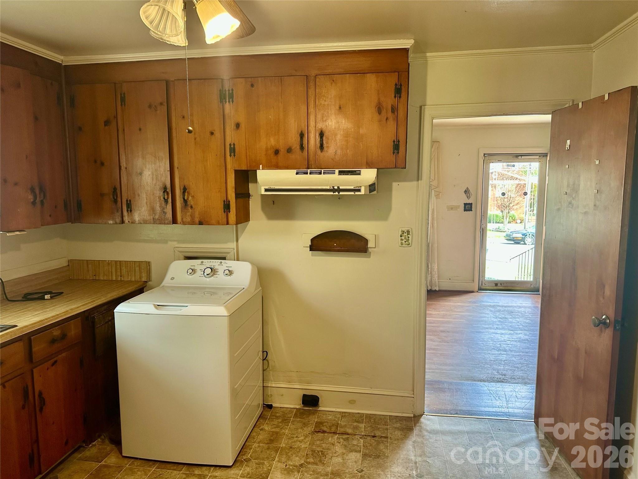 Dean St, Charlotte, NC 28216