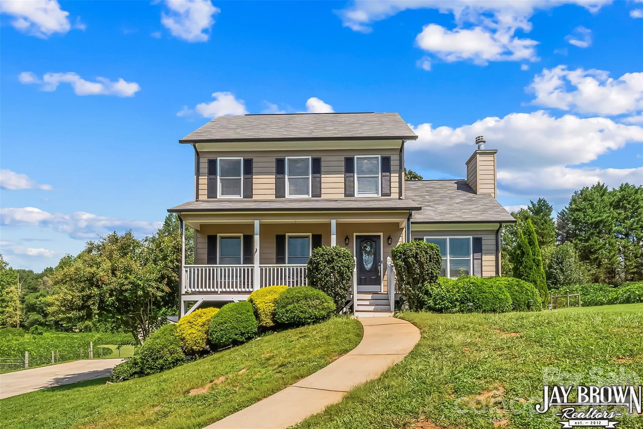 Buffett Cir, Hickory, NC 28602