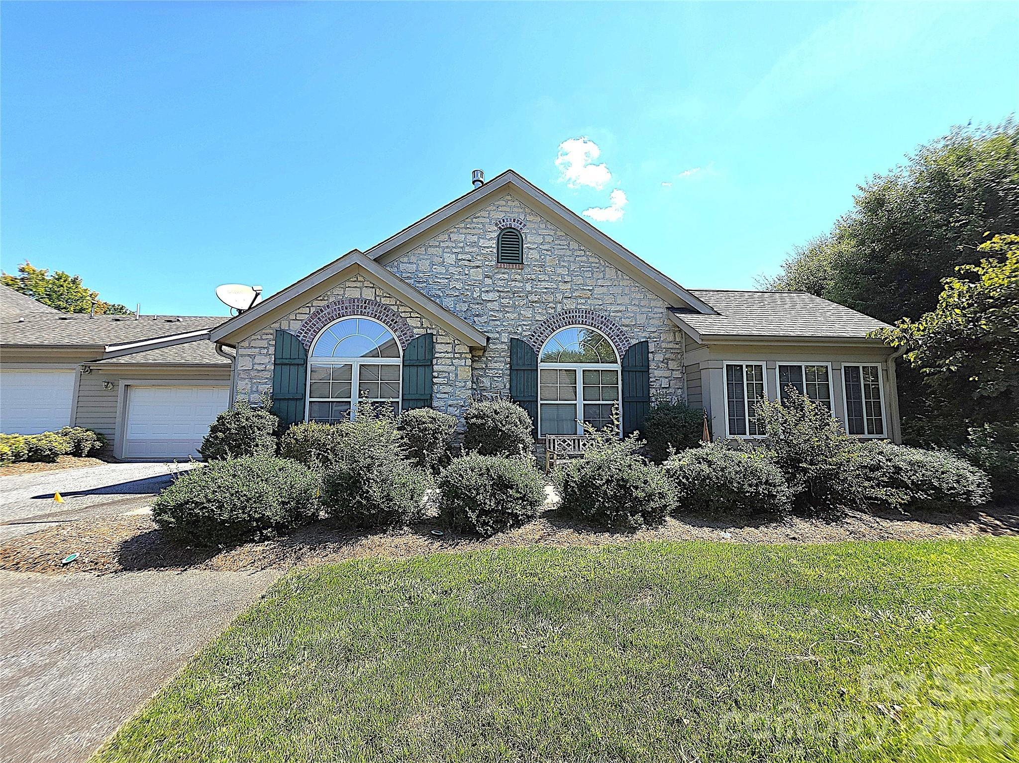 Wynnshire Dr, Hickory, NC 28601