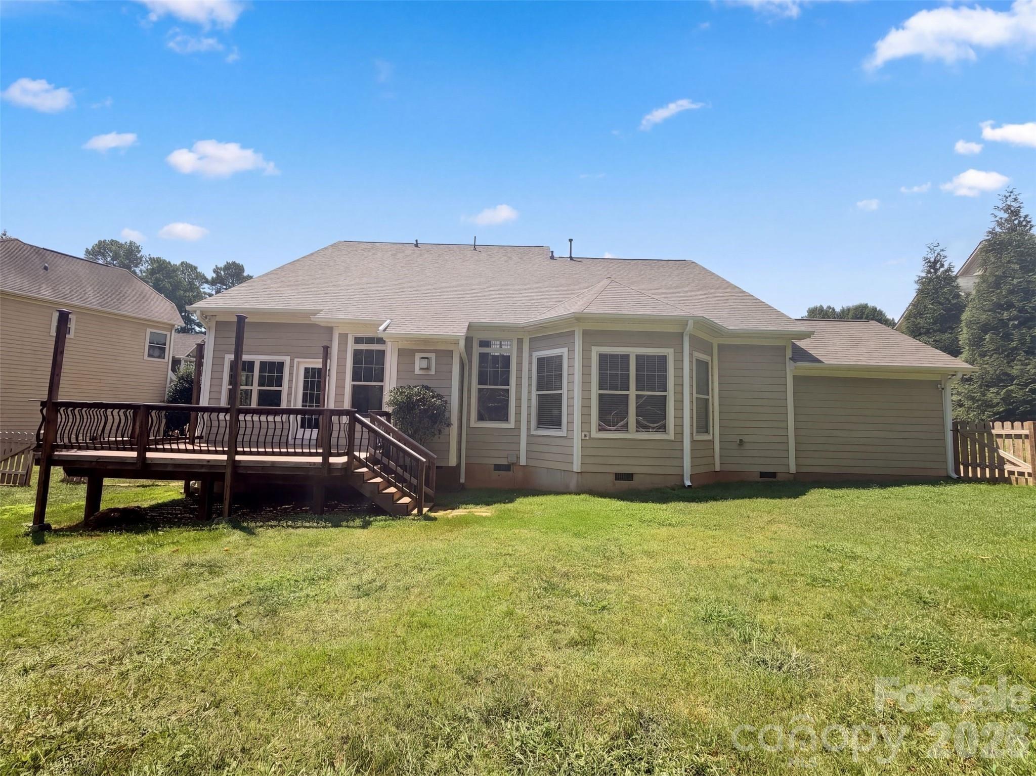 Lakeshore Hills Dr, Mooresville, NC 28117